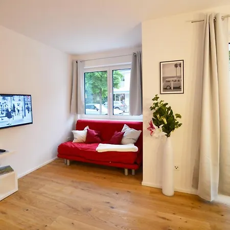 Modern Near Downtown *